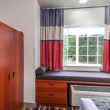 ชัวร์สเตย์ พลัส โฮเทล บาย เบสต์ เวสเทิร์น มอร์แกนทาวน์ Hotel ภายนอก รูปภาพ
