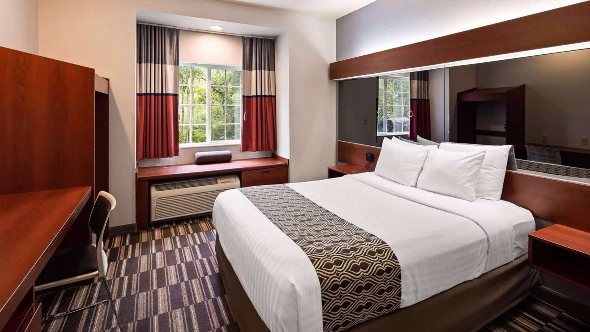 ชัวร์สเตย์ พลัส โฮเทล บาย เบสต์ เวสเทิร์น มอร์แกนทาวน์ Hotel ภายนอก รูปภาพ